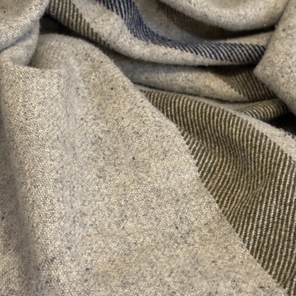 Faribault Woolen Mills Wool Cabin Blanket - Picture 7 of 9